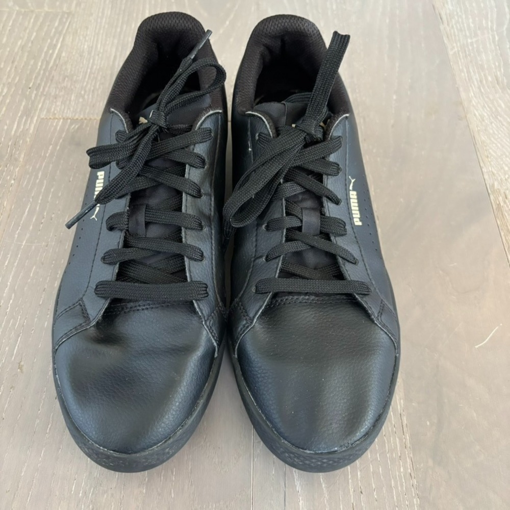 PUMA Smash Performance Black Leather Gold Metallic Shoes Wm's Sz 9 Sneakers - Picture 2 of 7